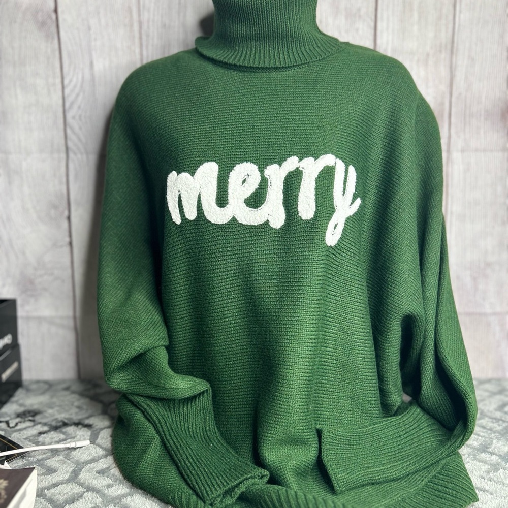 Cozy Green Turtleneck Sweater with 'Merry' Design